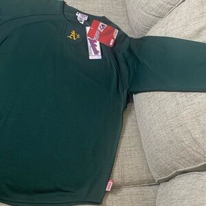 NWT MAJESTIC Athletic Oakland A’s Vintage Therma Base Shirt in Green, Sz Large